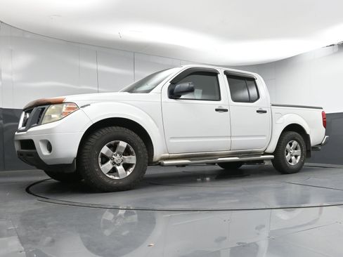 Used 2012 Nissan Frontier SV image 18