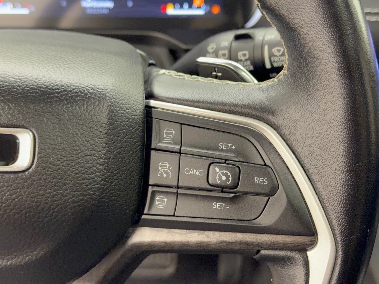 Used 2022 Jeep Grand Cherokee Limited RWD image 19