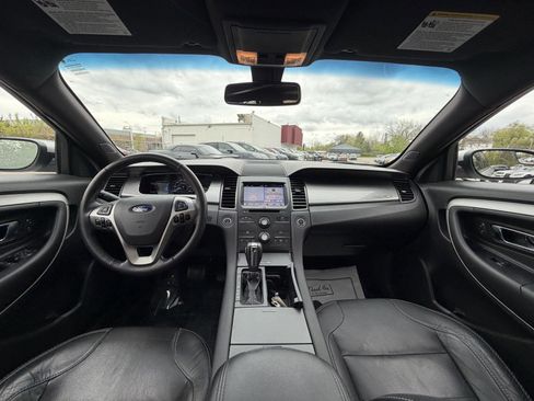 Used 2017 Ford Taurus SEL w/ Equipment Group 201A FWD image 28