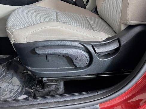 Used 2022 Kia Soul LX FWD image 19