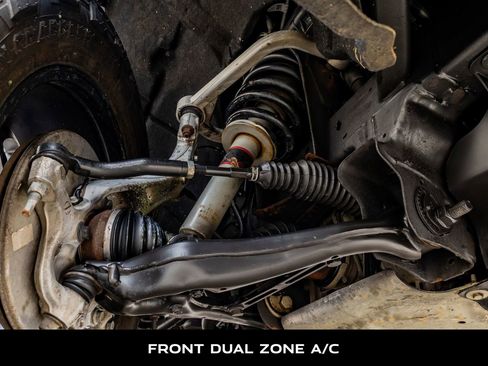Used 2022 GMC Sierra 1500 AT4 w/ AT4 Premium Package AWD/4WD image 13