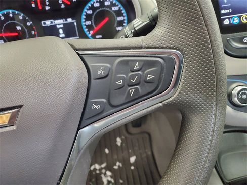 Used 2022 Chevrolet Malibu LT image 12