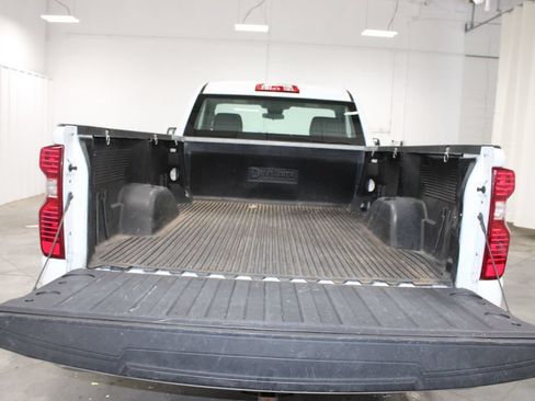 Used 2022 Chevrolet Silverado 1500 W/T RWD image 16