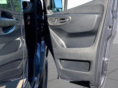 Used 2024 Mercedes-Benz Sprinter 2500 image 24