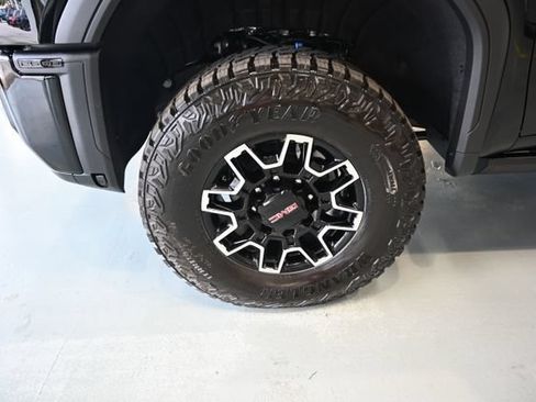 New 2026 GMC Sierra 2500 AT4X w/ LPO, Black Badging Package AWD/4WD image 43