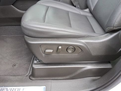 Certified 2022 Chevrolet Tahoe LT w/ Luxury Package RWD image 25
