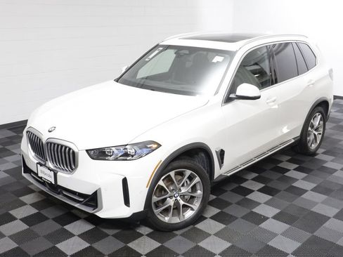 Used 2026 BMW X5 xDrive40i AWD/4WD image 2