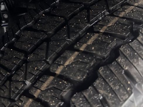 New 2025 Chevrolet Colorado Z71 image 35