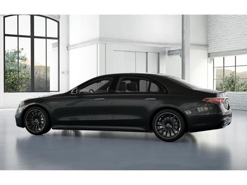New 2025 Mercedes-Benz S 580 4MATIC Sedan image 32