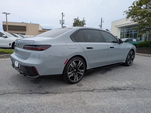 Used 2023 BMW 740i RWD image 5