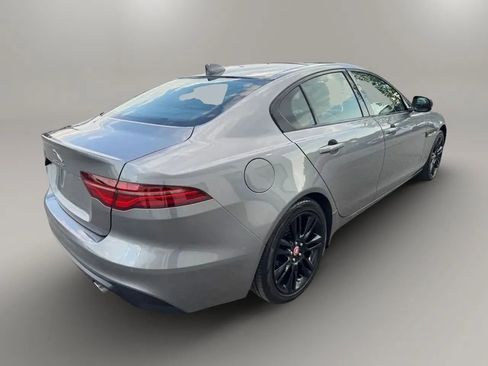 Used 2020 Jaguar XE S AWD/4WD image 9