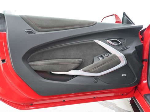 Used 2020 Chevrolet Camaro ZL1 RWD image 13