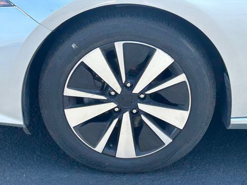 Used 2021 Nissan Altima 2.5 SV FWD image 12