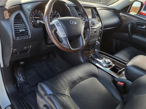 Used 2017 INFINITI QX80 Base w/ Driver Assistance Package image 18