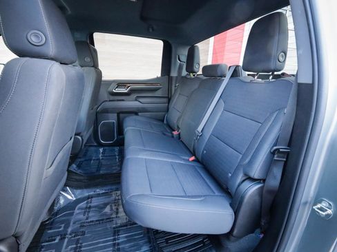 Used 2023 GMC Sierra 1500 SLE image 30