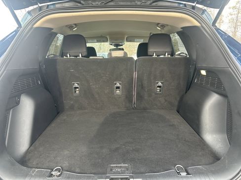 Used 2020 Ford Escape SE image 9