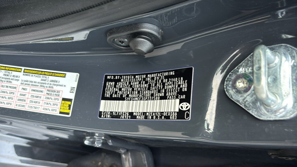 Used 2025 Toyota Corolla SE FWD image 33