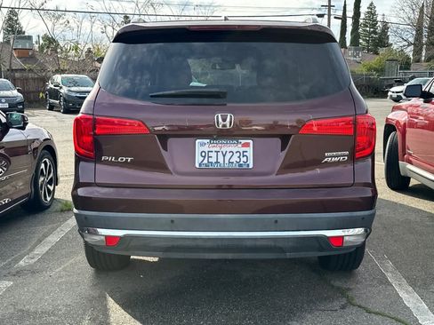 Used 2016 Honda Pilot Touring image 5