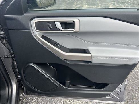 Used 2023 Ford Explorer XLT w/ Equipment Group 202A image 28