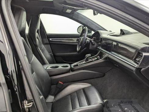 Used 2017 Porsche Panamera Turbo image 18