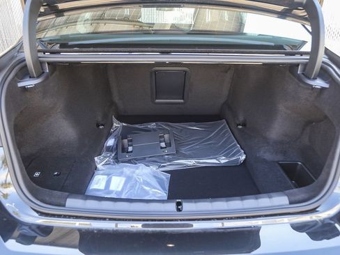 New 2026 BMW 740i w/ Premium Package RWD image 22
