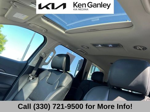 Certified 2024 Kia Telluride S w/ S Sunroof Package FWD image 43