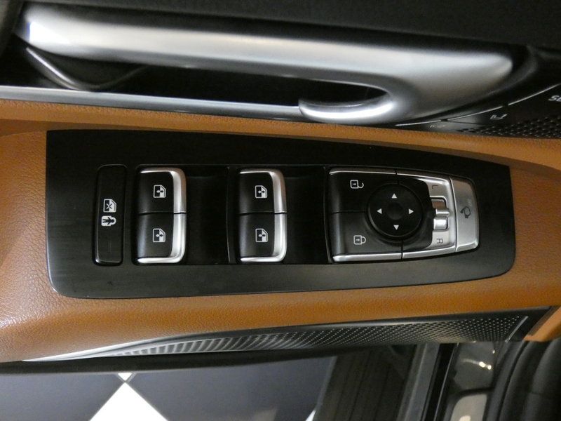 Used 2023 Kia Telluride AWD image 23