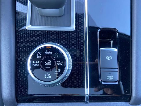 New 2025 Mitsubishi Outlander SEL Black Edition image 37