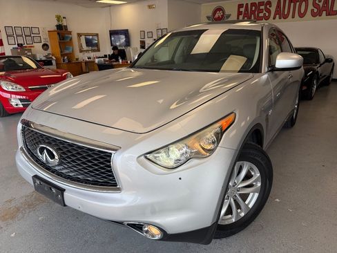 Used 2017 INFINITI QX70 2WD image 8