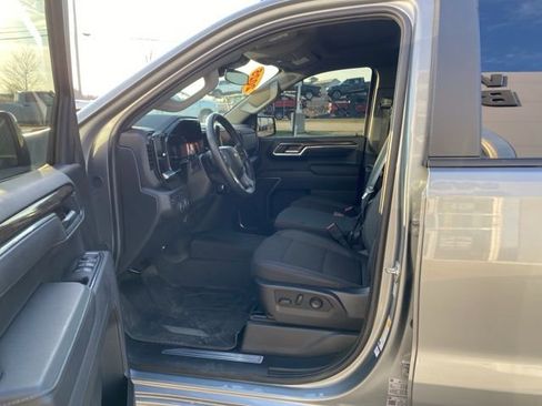 Used 2025 Chevrolet Silverado 1500 LT AWD/4WD image 12