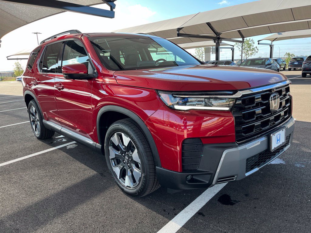New 2026 Honda Pilot Touring image 2