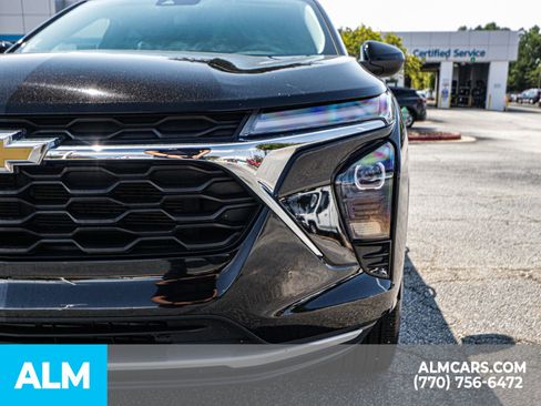 Used 2024 Chevrolet Trax LT image 19