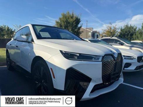 Used 2024 BMW iX xDrive50 w/ Premium Package AWD/4WD image 1