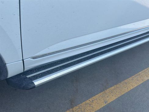 Used 2022 Volkswagen Atlas SEL Premium image 15