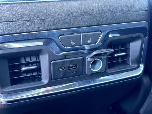 Used 2023 GMC Sierra 2500 AT4 w/ AT4 Preferred Package image 22