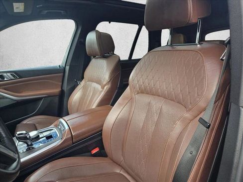 Used 2019 BMW X5 xDrive50i w/ M Sport Package image 12