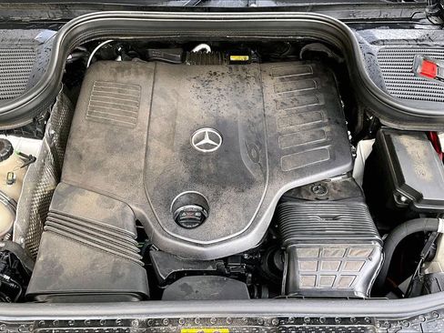 Used 2024 Mercedes-Benz GLE 450 4MATIC image 34