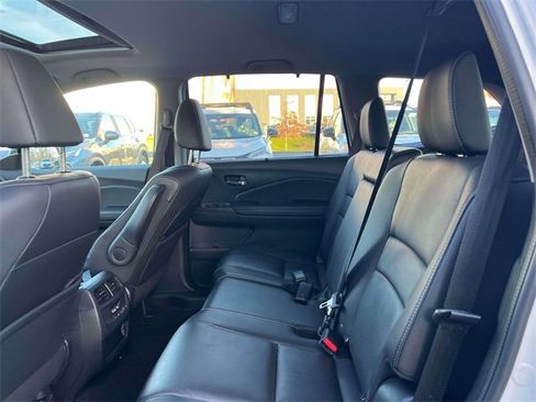 Used 2022 Honda Pilot Special Edition image 11