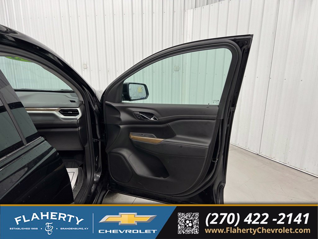 Used 2023 GMC Acadia SLE w/ Driver Convenience Package AWD/4WD image 14