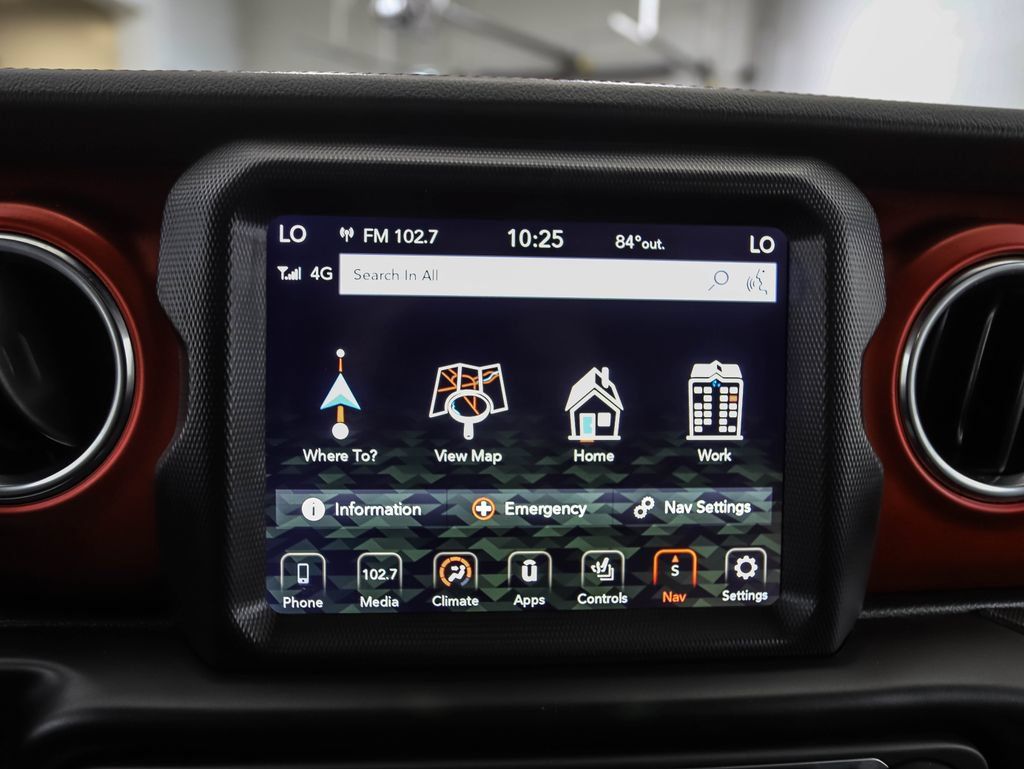 Used 2020 Jeep Wrangler Unlimited Rubicon w/ Dual Top Group AWD/4WD image 16