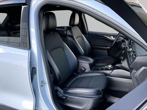 Used 2025 Ford Escape ST-Line Select AWD/4WD image 30