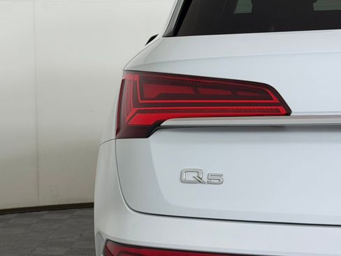 Used 2023 Audi Q5 2.0T Premium w/ Convenience Package image 13