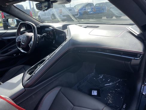 Used 2025 Chevrolet Corvette Z06 image 15