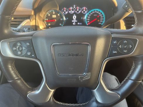 Used 2017 GMC Yukon Denali w/ Enhanced Security Package image 15