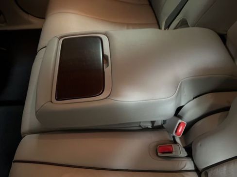 Used 2012 Toyota Venza XLE image 52