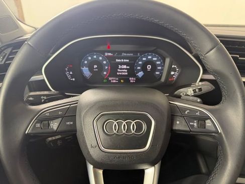 Used 2022 Audi Q3 2.0T Premium Plus w/ Premium Plus Package AWD/4WD image 12