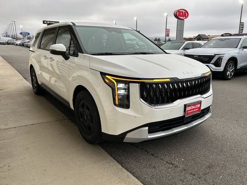 New 2026 Kia Carnival LXS image 3