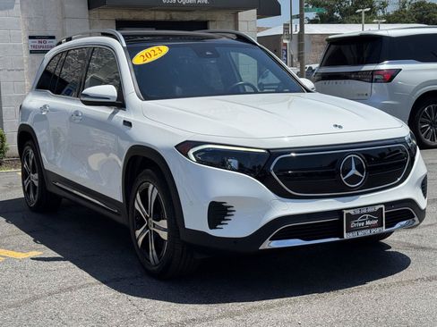Used 2023 Mercedes-Benz EQB 350 4MATIC SUV w/ Exclusive Package image 16