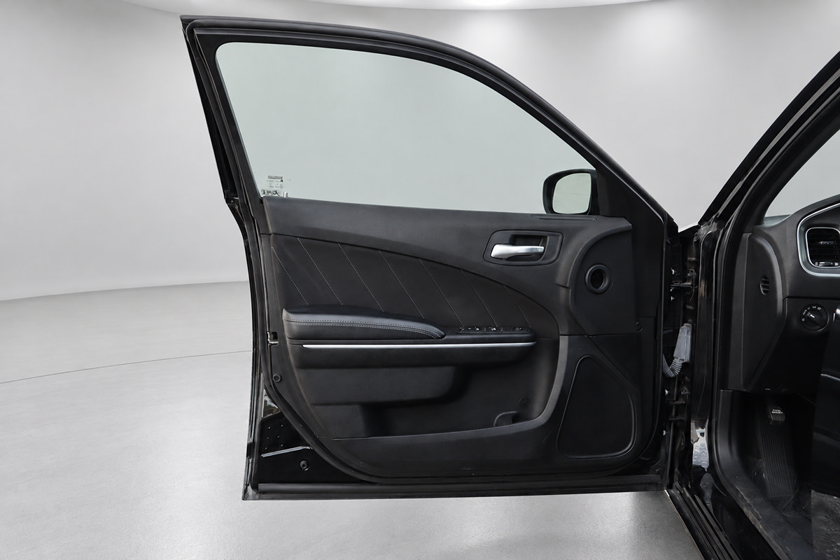 Used 2022 Dodge Charger SXT RWD image 23