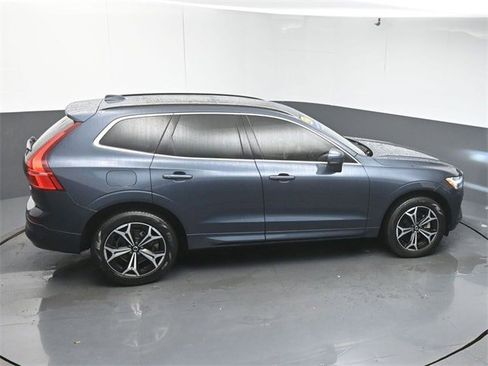 Certified 2022 Volvo XC60 B5 Momentum w/ Climate Package image 49